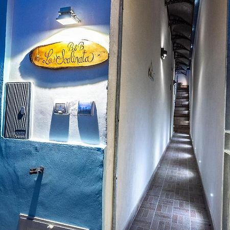 マリーナ・ディ・マンカヴェルサ La Scalinata Bed & Breakfast エクステリア 写真
