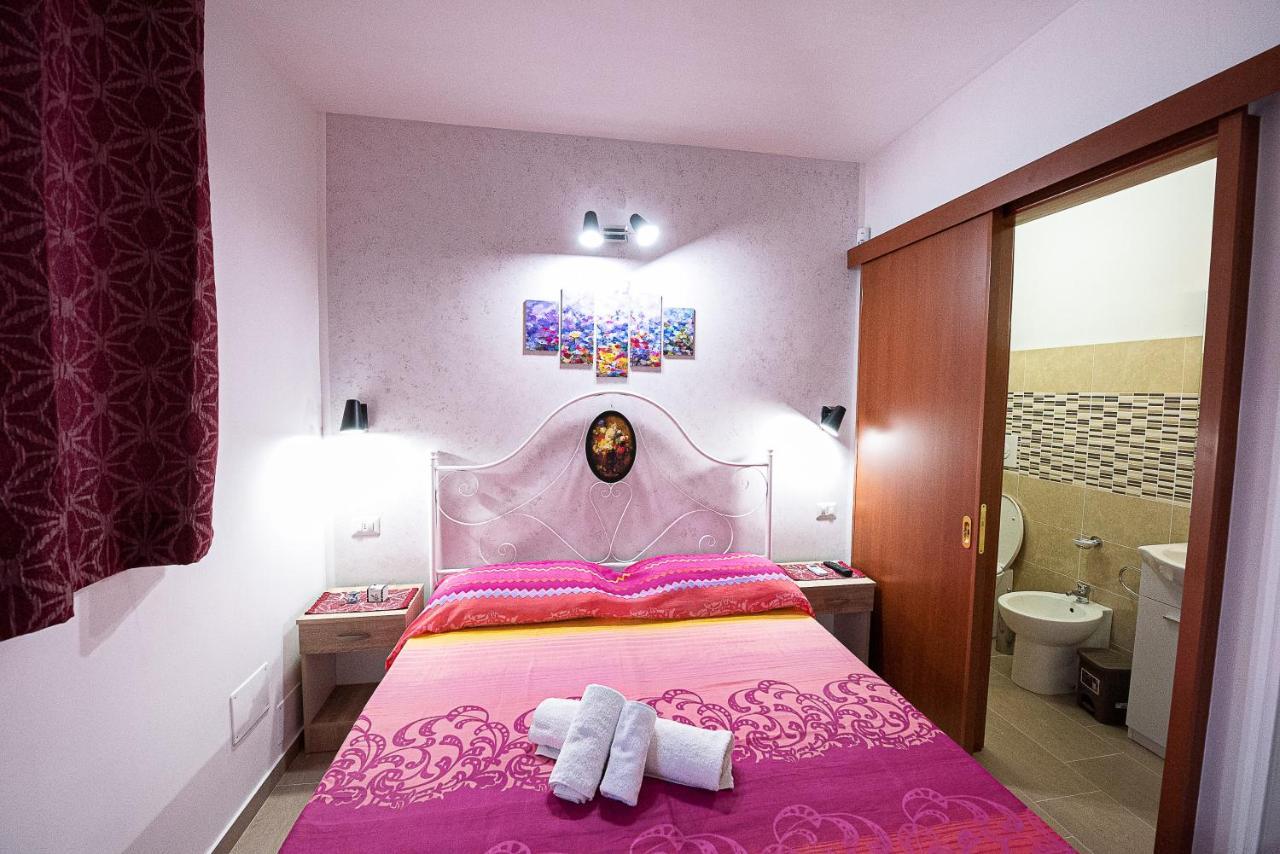 マリーナ・ディ・マンカヴェルサ La Scalinata Bed & Breakfast エクステリア 写真