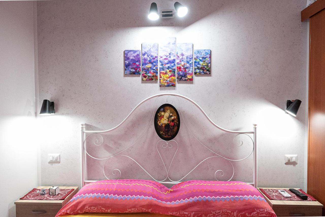 マリーナ・ディ・マンカヴェルサ La Scalinata Bed & Breakfast エクステリア 写真